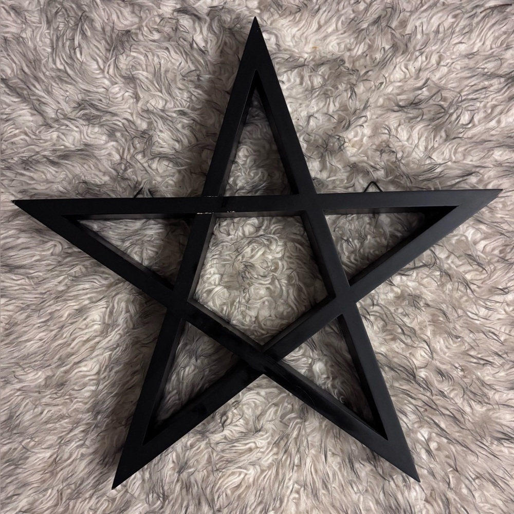 Killstar Pentagram Display Shelf - Black